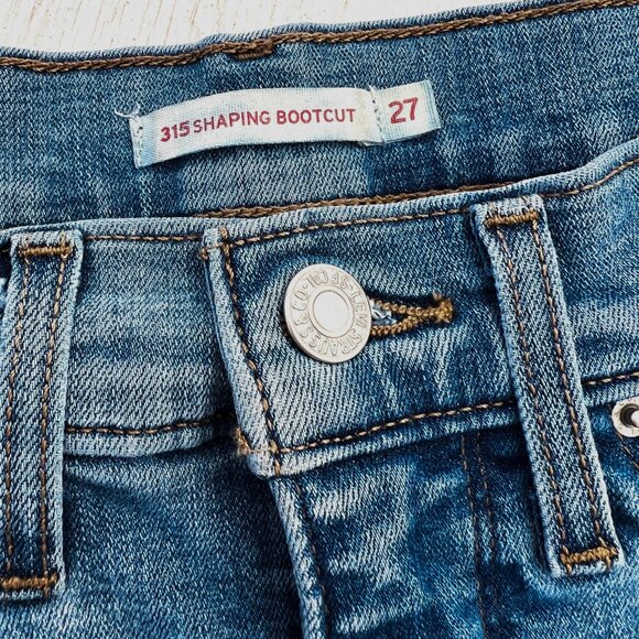 Jeans - Picture 2 of 3